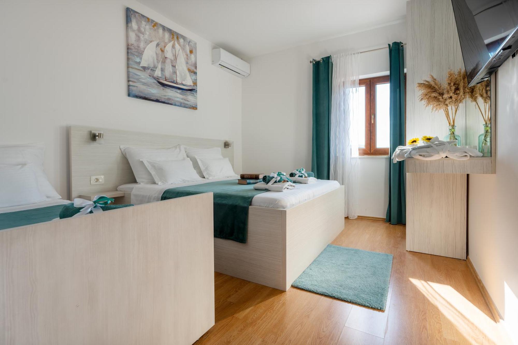 Villa Ivona With Swimming Pool And Jacuzzi Oslje Εξωτερικό φωτογραφία