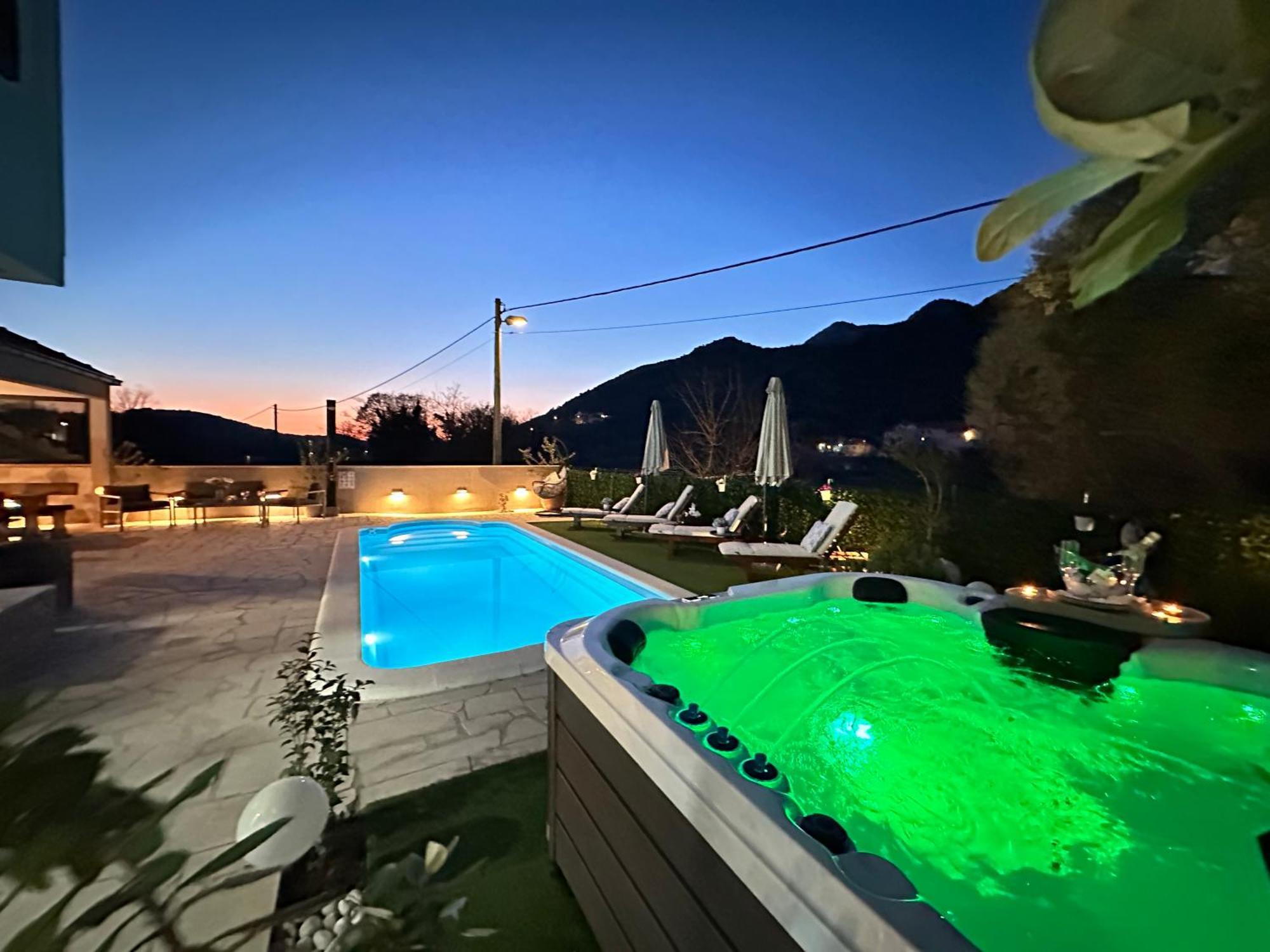 Villa Ivona With Swimming Pool And Jacuzzi Oslje Εξωτερικό φωτογραφία